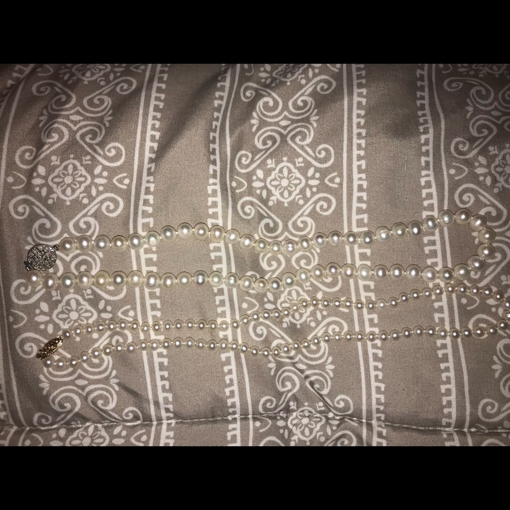 Pearl necklace bundle